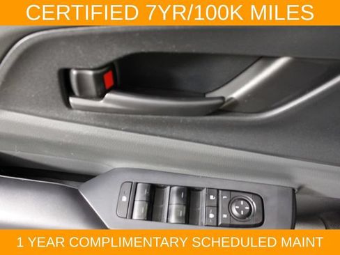 Used 2023 Toyota Prius LE FWD image 17