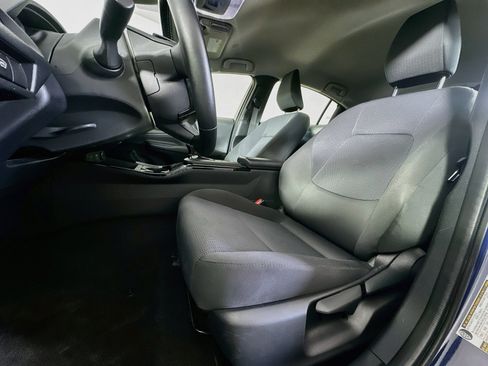 Used 2024 Toyota Prius LE FWD image 13