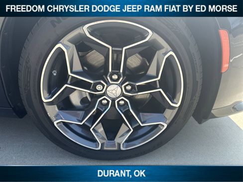 New 2025 Dodge Charger R/T w/ Plus Group image 9