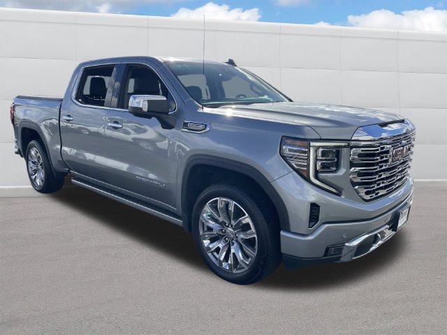 Used 2024 GMC Sierra 1500 Denali w/ Denali Reserve Package AWD/4WD image 9