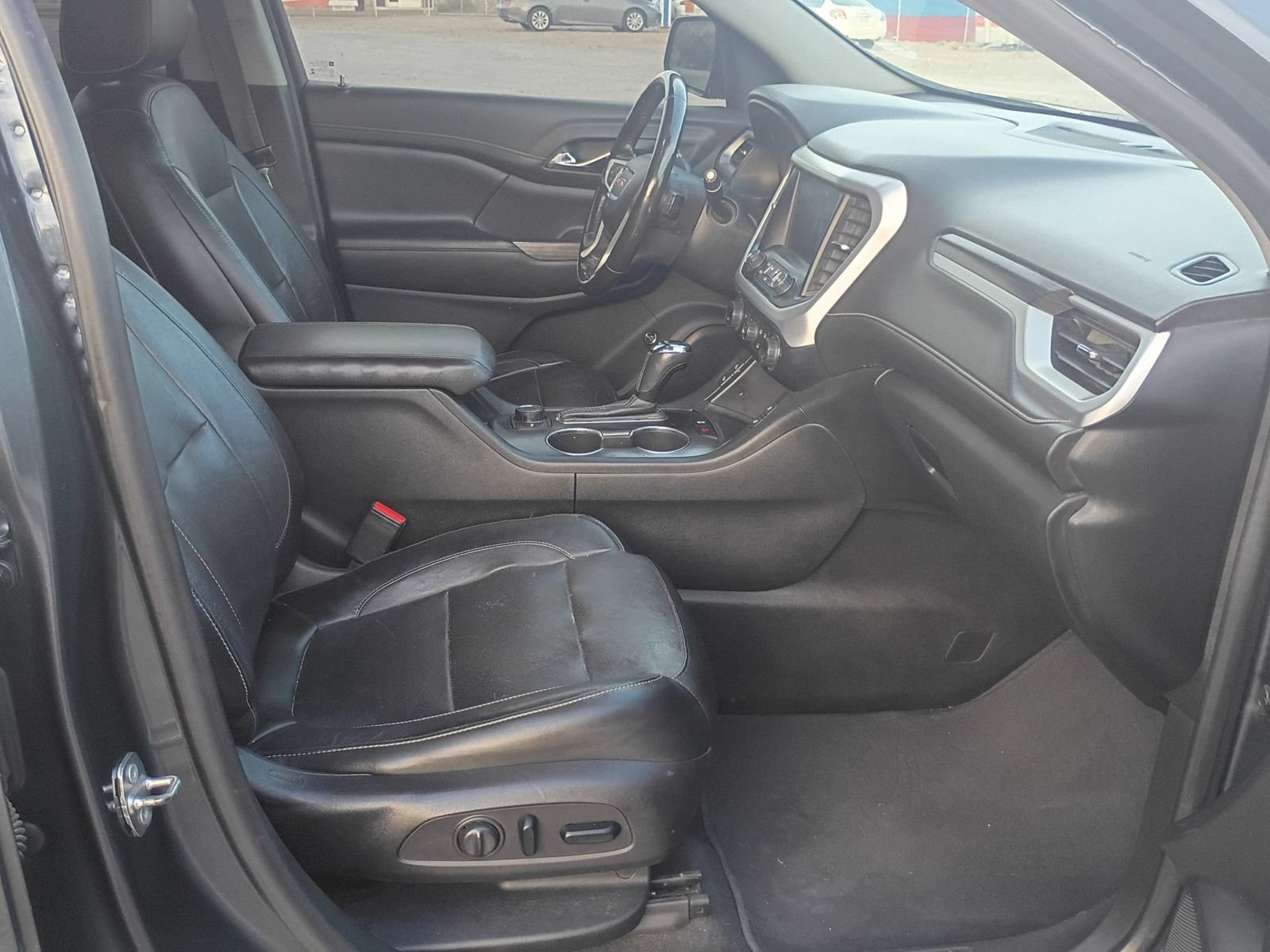 Used 2019 GMC Acadia SLT FWD image 9
