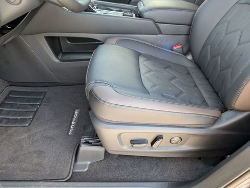 New 2026 Nissan Pathfinder Platinum w/ Cargo Package AWD/4WD image 15