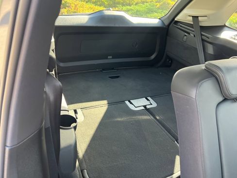 Certified 2025 Volvo XC90 B6 Plus image 34