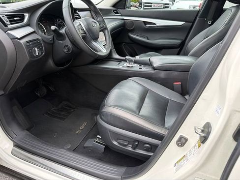 Used 2020 INFINITI QX50 Essential w/ Convenience Package AWD/4WD image 9