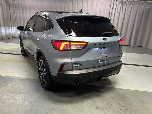 Used 2022 Ford Escape SEL w/ SEL Stealth AWD Package image 5