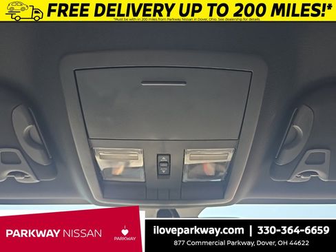 Used 2010 Dodge Challenger SRT8 w/ SRT Option Group II image 22