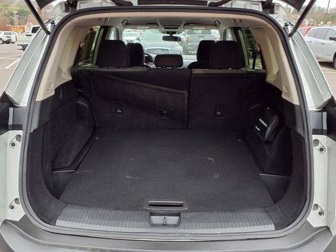 Used 2023 Nissan Rogue SV image 25