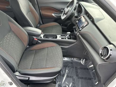 Used 2023 Nissan Kicks SR image 27