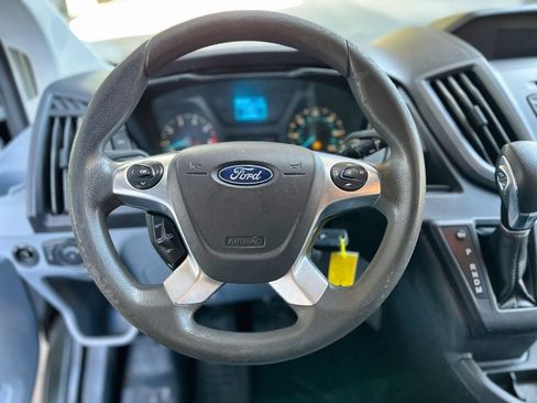 Used 2018 Ford Transit 250 130 Low Roof RWD image 35