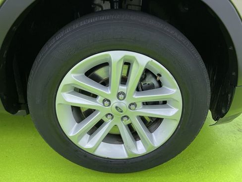 Used 2013 Ford Explorer XLT image 13