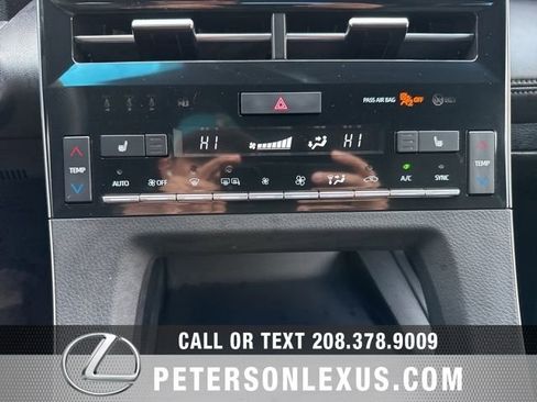 Used 2022 Toyota Avalon XSE image 14