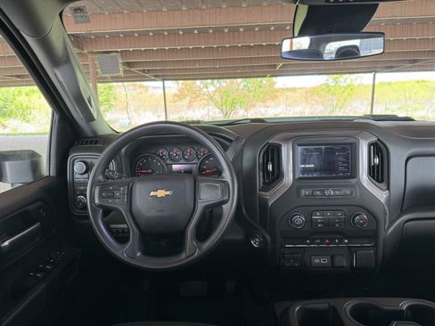 Used 2025 Chevrolet Silverado 2500 Custom w/ Custom Convenience Package image 20