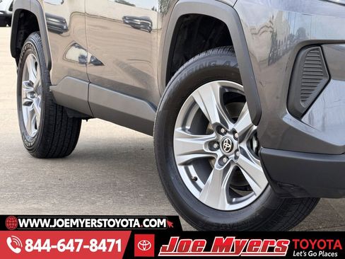 Used 2025 Toyota RAV4 XLE image 12