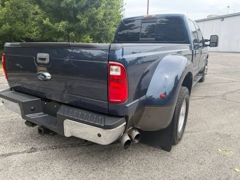 Used 2016 Ford F350 Lariat w/ Lariat Ultimate Package RWD image 3