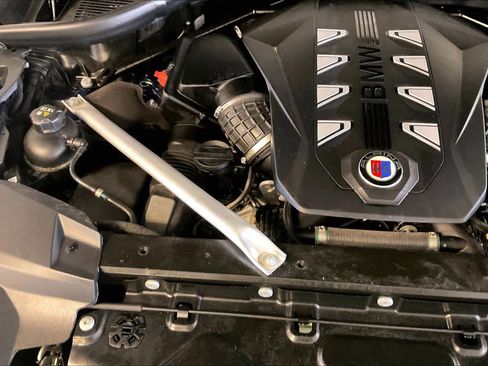 Used 2024 BMW ALPINA XB7 AWD/4WD image 29