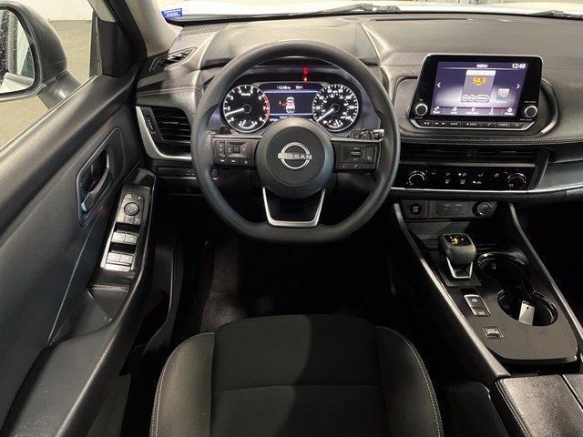 Used 2024 Nissan Rogue S FWD image 18