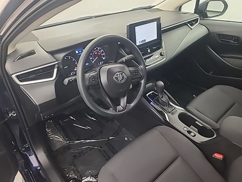 Used 2025 Toyota Corolla LE FWD image 25