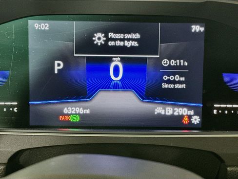 Used 2022 Volkswagen Tiguan SE R-Line FWD image 19