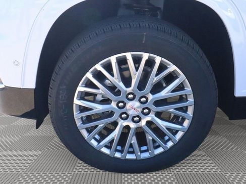 New 2026 GMC Acadia Denali w/ Super Cruise Package image 19