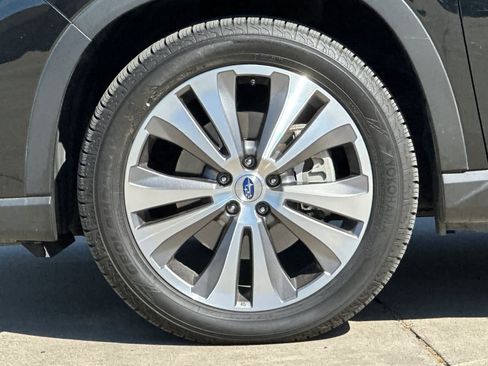 Used 2019 Subaru Ascent Touring w/ Popular Package #3 AWD/4WD image 27