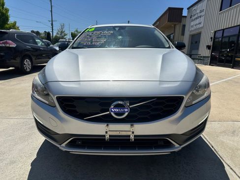 Used 2016 Volvo V60 T5 Cross Country image 20