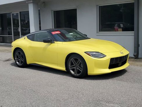 Certified 2024 Nissan Z Sport w/ Floor Mat Package RWD image 29