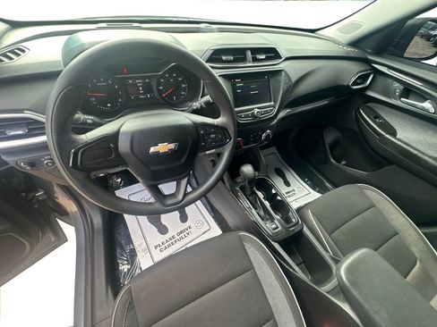 Used 2021 Chevrolet TrailBlazer LS FWD image 30