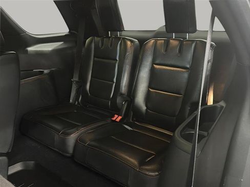 Used 2018 Ford Explorer Sport AWD/4WD image 11