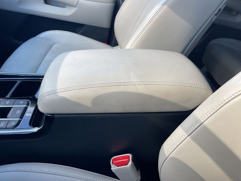 Certified 2022 Kia Sorento SX image 15