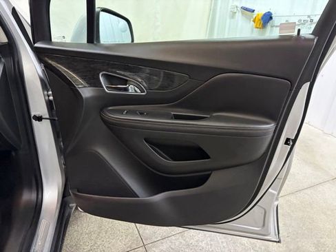 Used 2013 Buick Encore FWD image 25