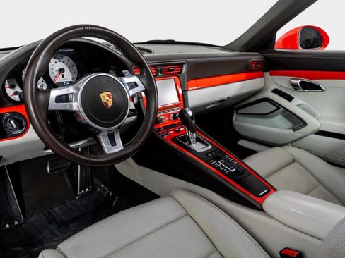 Used 2016 Porsche 911 Targa 4S AWD/4WD image 2