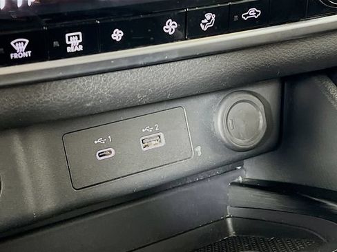 Used 2023 Nissan Rogue SV AWD/4WD image 20