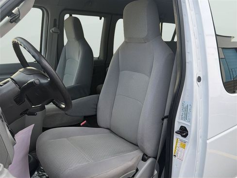 Used 2010 Ford E-350 and Econoline 350 XL RWD image 12