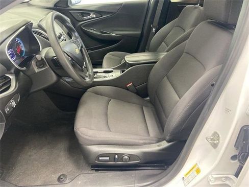 Used 2024 Chevrolet Malibu LT image 20