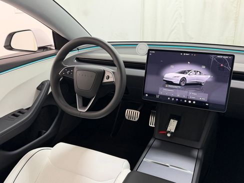 Used 2025 Tesla Model 3 Performance AWD/4WD image 12
