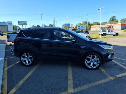 Used 2019 Ford Escape Titanium AWD/4WD image 7