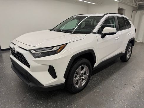 Certified 2025 Toyota RAV4 XLE AWD/4WD image 5