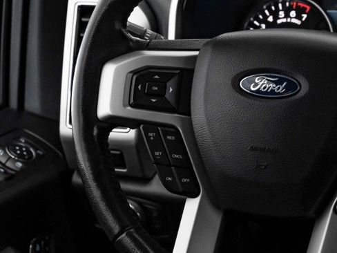 Used 2019 Ford F150 Lariat image 15