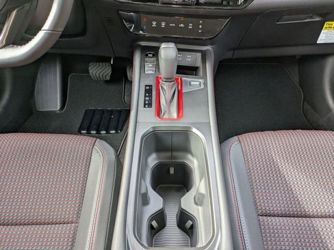 New 2026 Nissan Kicks SR FWD image 19