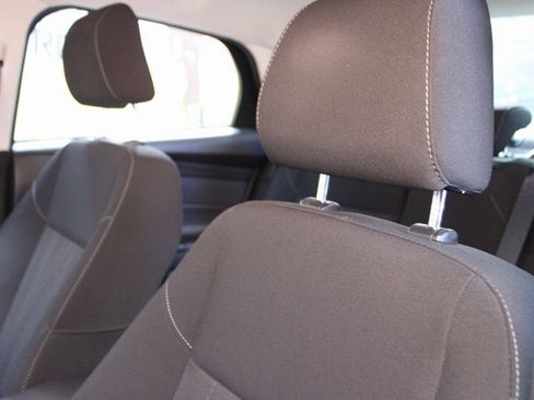 Used 2017 Ford Focus SE image 15