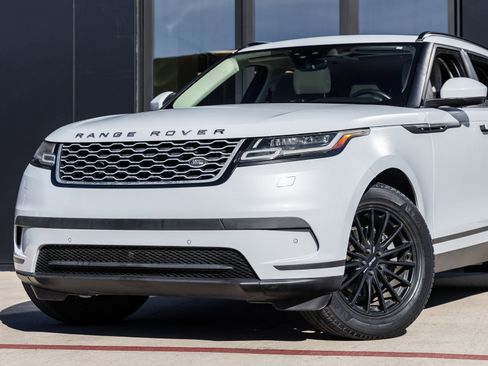Used 2019 Land Rover Range Rover Velar S image 3