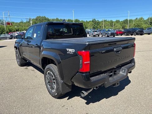 Certified 2026 Toyota Tacoma TRD Sport w/ TRD Sport Premium Package AWD/4WD image 4
