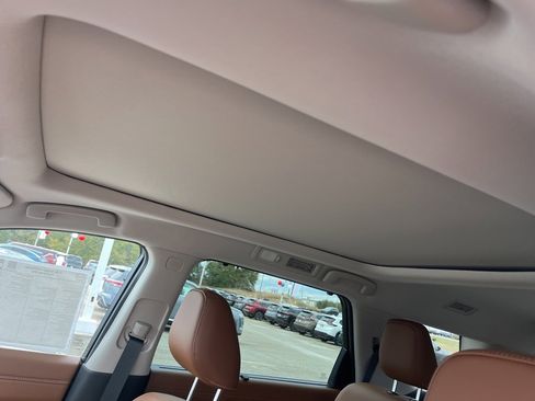 New 2026 Nissan Pathfinder Platinum image 11