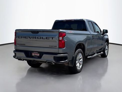 Used 2020 Chevrolet Silverado 1500 Custom w/ Custom Value Package AWD/4WD image 6