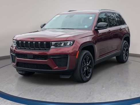 New 2026 Jeep Grand Cherokee Altitude AWD/4WD image 1