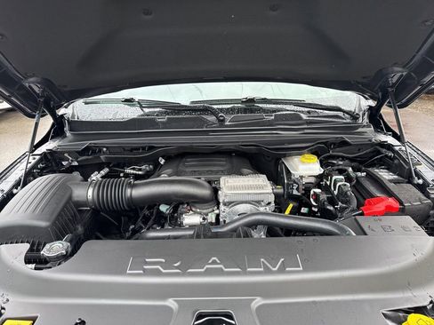 New 2026 RAM 1500 Express image 30