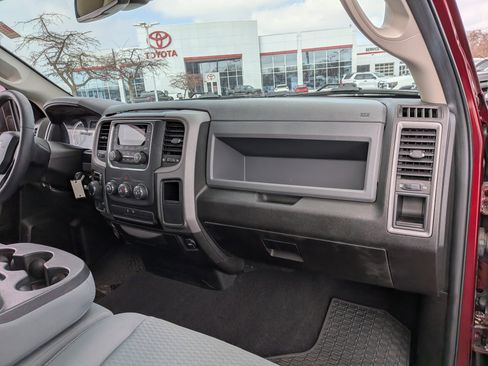 Used 2019 RAM 1500 Express image 22