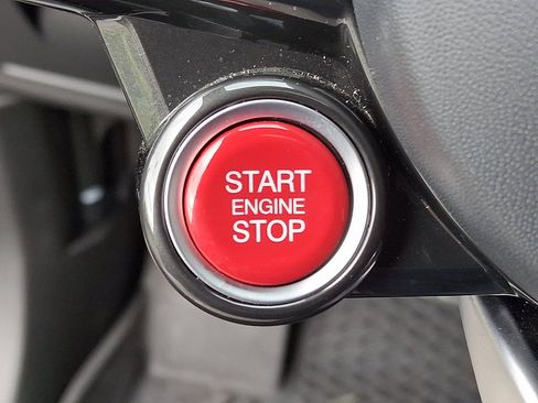 Used 2024 Alfa Romeo Stelvio Quadrifoglio image 23