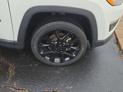 Used 2021 Jeep Compass Latitude image 29