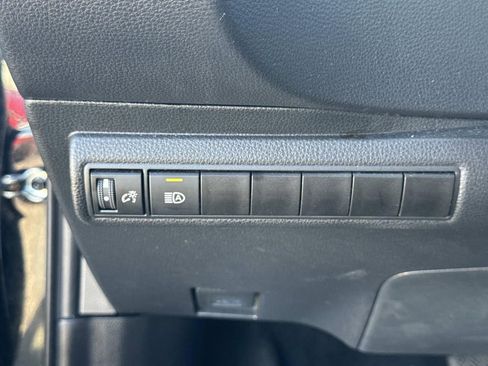 Used 2024 Toyota Corolla LE image 29